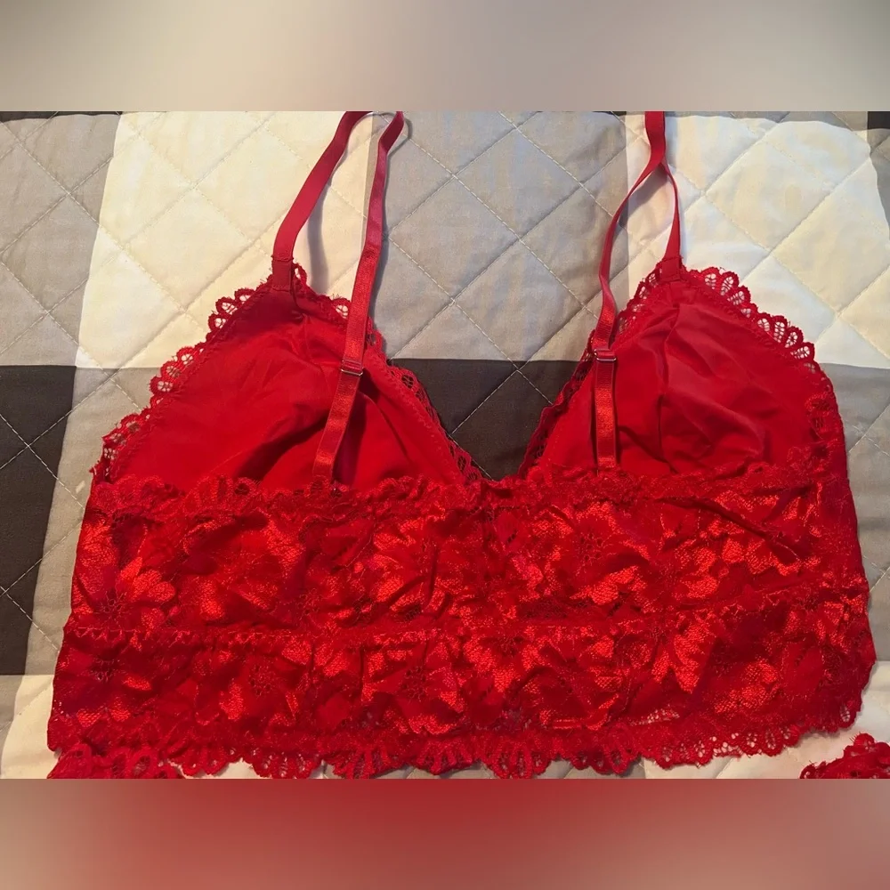 SHEIN Red Lace Intimate Set - Picture 5 of 7